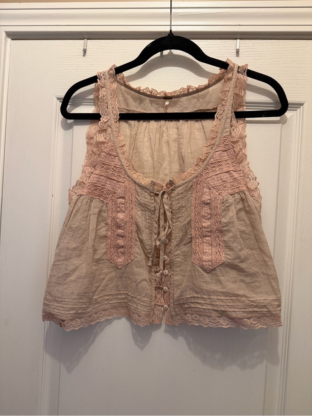 Free People Pink & Cream Lace-Trim Camisole XS - NWOT